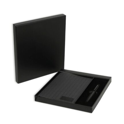 Set Midnight elegante para merchandising y regalos empresariales con diseño moderno para campañas promocionales