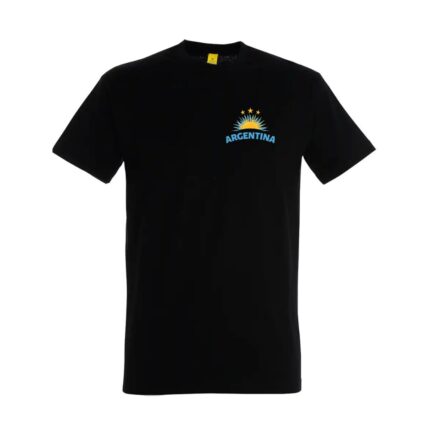 Remera negra con diseño Argentina y tres estrellas en el pecho