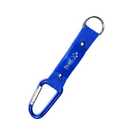 Llavero azul con mosquetón y aro metálico, diseño con tres estrellas