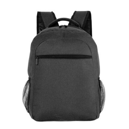 Mochila gris con bolsillo frontal y bolsillos laterales de red